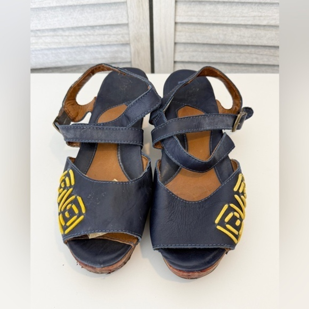 Sergio Tomani Navy Blue Wooden Sandals Women’s Size 42
